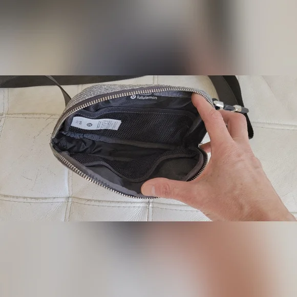 Everywhere Belt Bag 1LGlitter - Picture 5 of 8